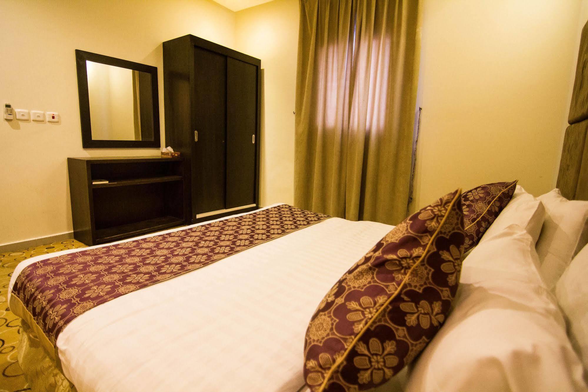 Al Makan Suites 101 By Al Azmy Riyadh Exterior photo